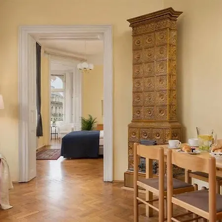 Aparthotel Old Town 3*