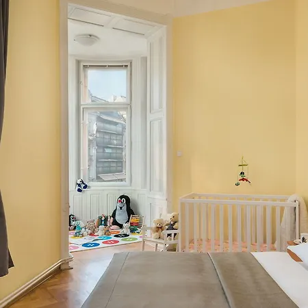 Aparthotel Old Town 3*