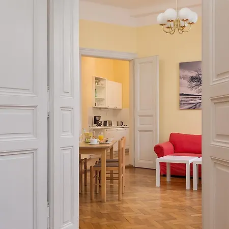 Old Town Aparthotel 3*